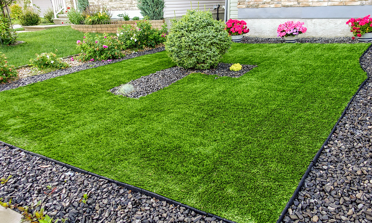 a view of artificial turf used for an outside rest area.