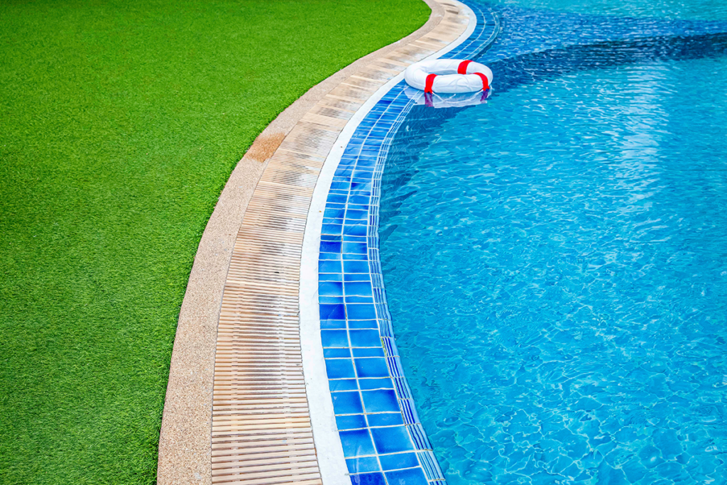 8 Advantages of Installing Artificial Turf Around Pools & Hot Tubs ReTurf