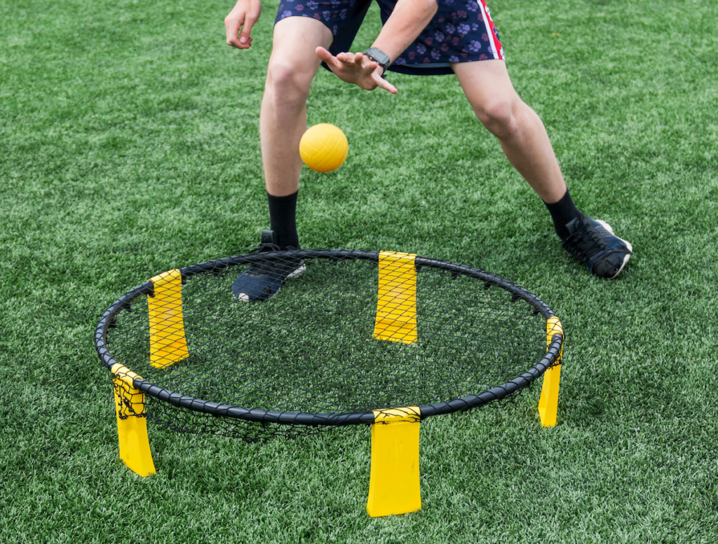 Can You Play Lawn Games on Artificial Turf? - ReTurf
